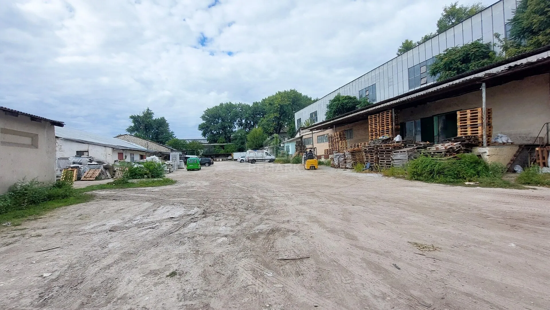 Production space, 270 m² — Image 2