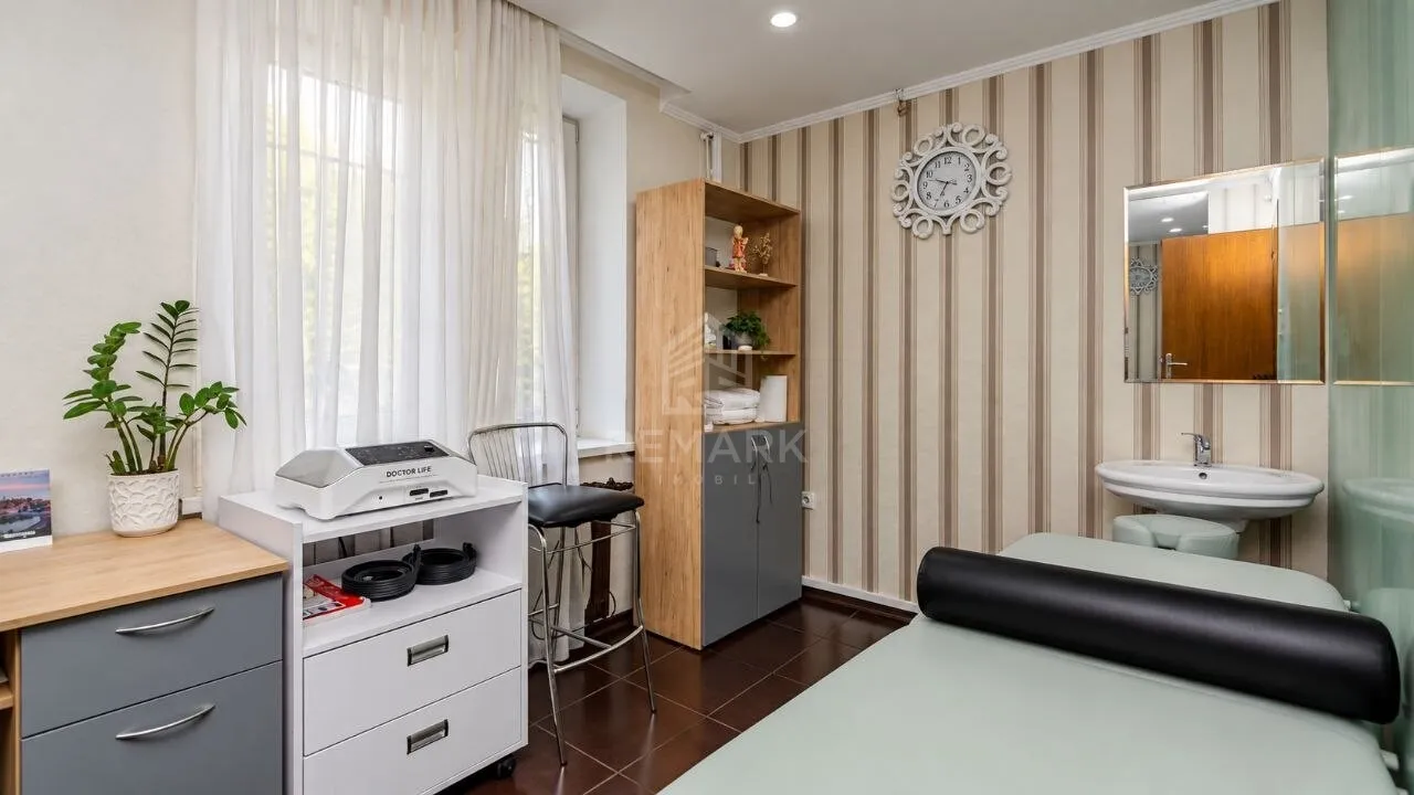 Spațiu comercial, 100 m² — Imagine 2