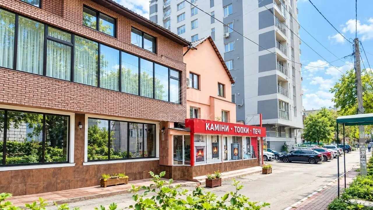 Spațiu comercial, 150 m² — Imagine 2