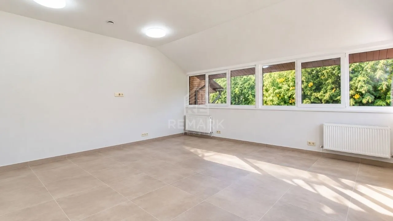 Office, 50 m² — Image 2