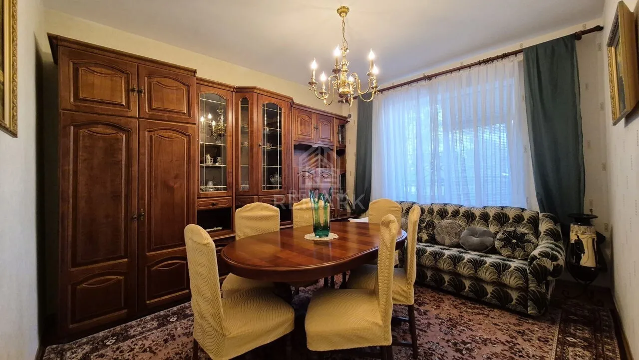 2-этажный дом, 4 комнаты, 180 м² — Изображение 4