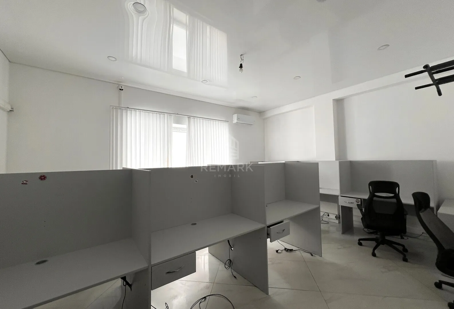 1-camere birou, 50 m² — Imagine 1