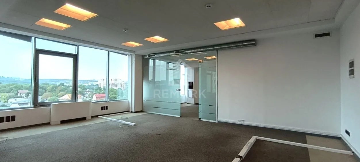 11-camere birou, 581 m² — Imagine 1