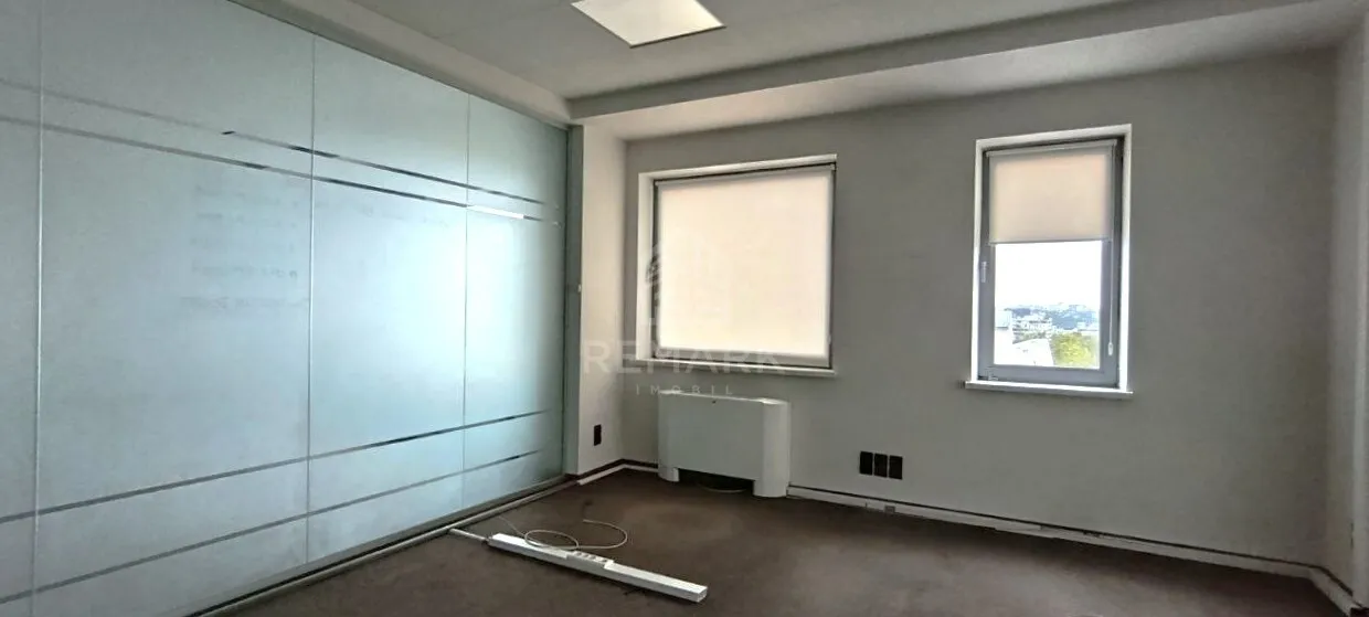 11-camere birou, 581 m² — Imagine 3