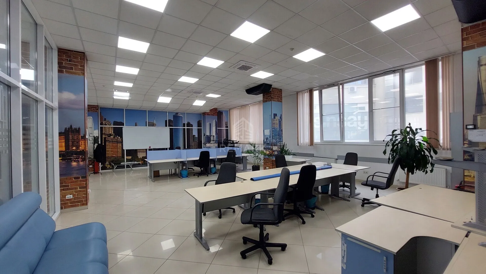 1-camere birou, 740 m² — Imagine 1