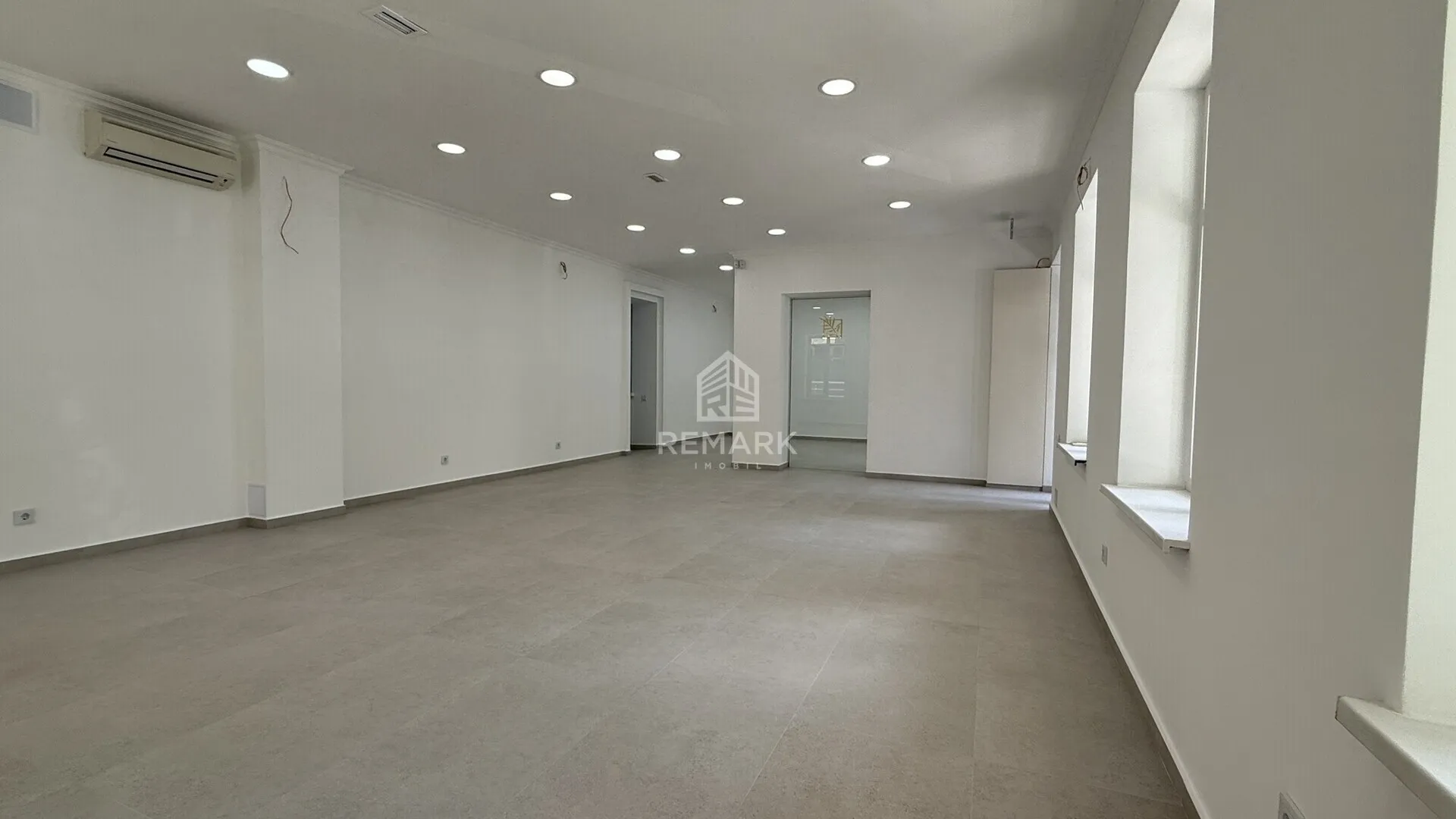 Commercial space, 164 m² — Image 2