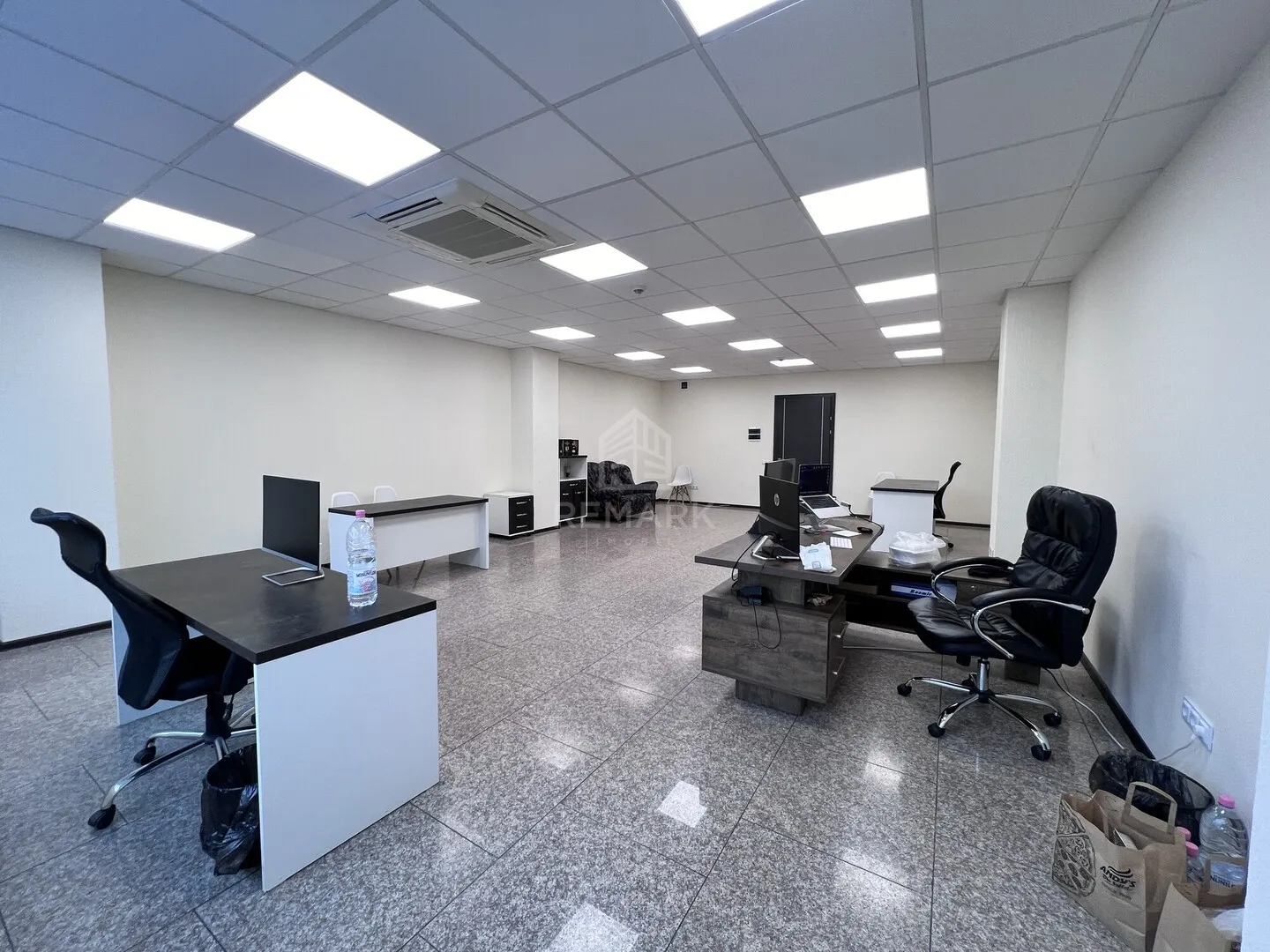 9-camere birou, 600 m² — Imagine 1