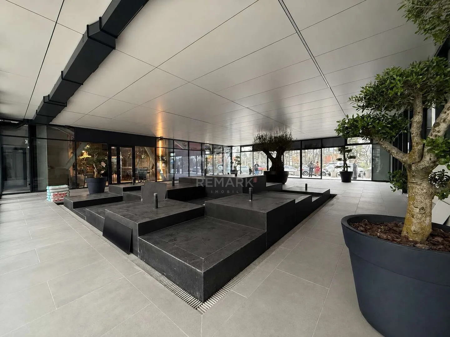 1-camere birou, 251 m² — Imagine 1