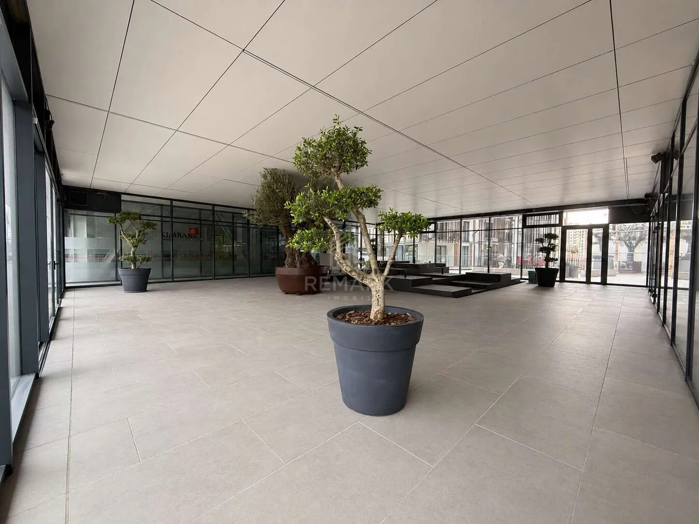 Office, 251 m² — Image 3