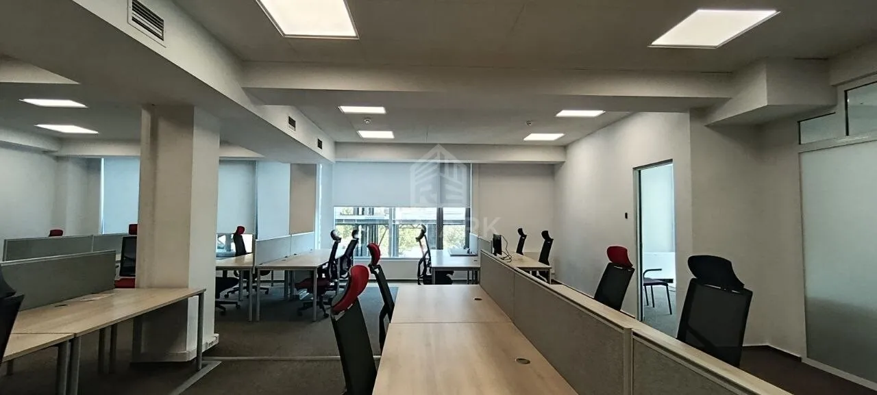 1-camere birou, 285 m² — Imagine 1