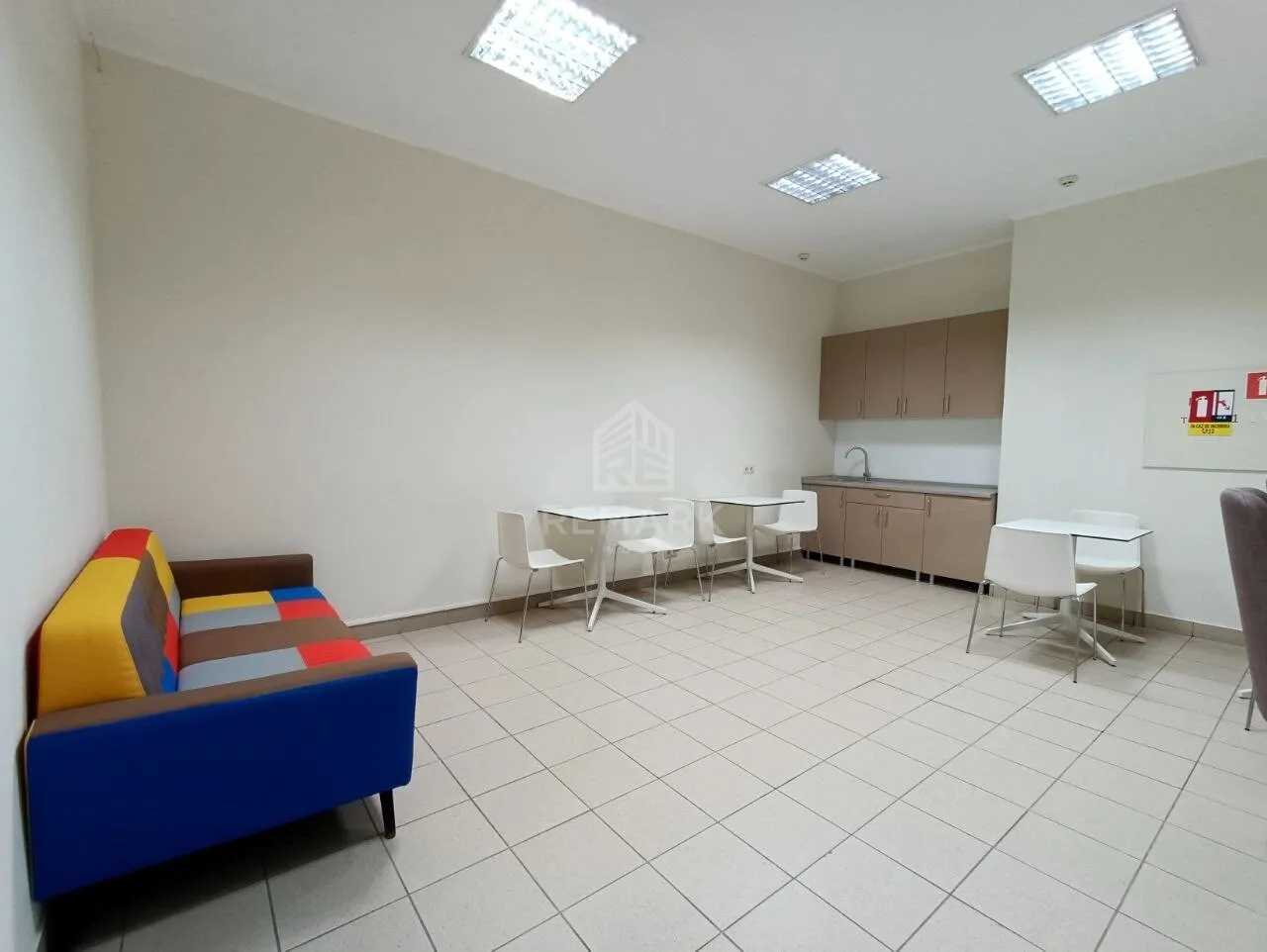 1-camere birou, 500 m² — Imagine 2