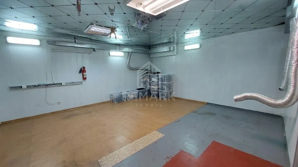 Commercial space, 150 m² — Image 1