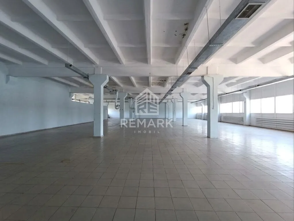 Spațiu comercial, 2 000 m² — Imagine 4