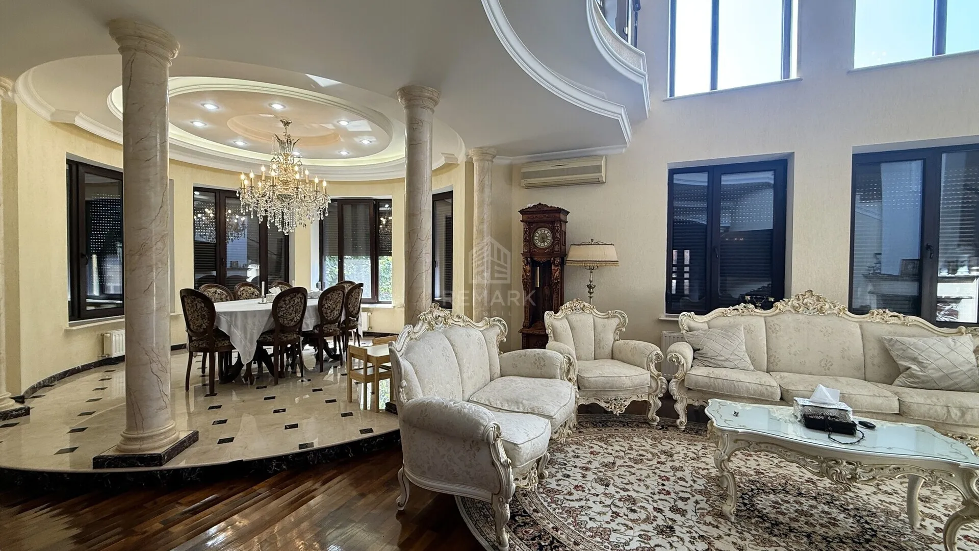 3-etaje casă, 3 camere, 500 m² — Imagine 3