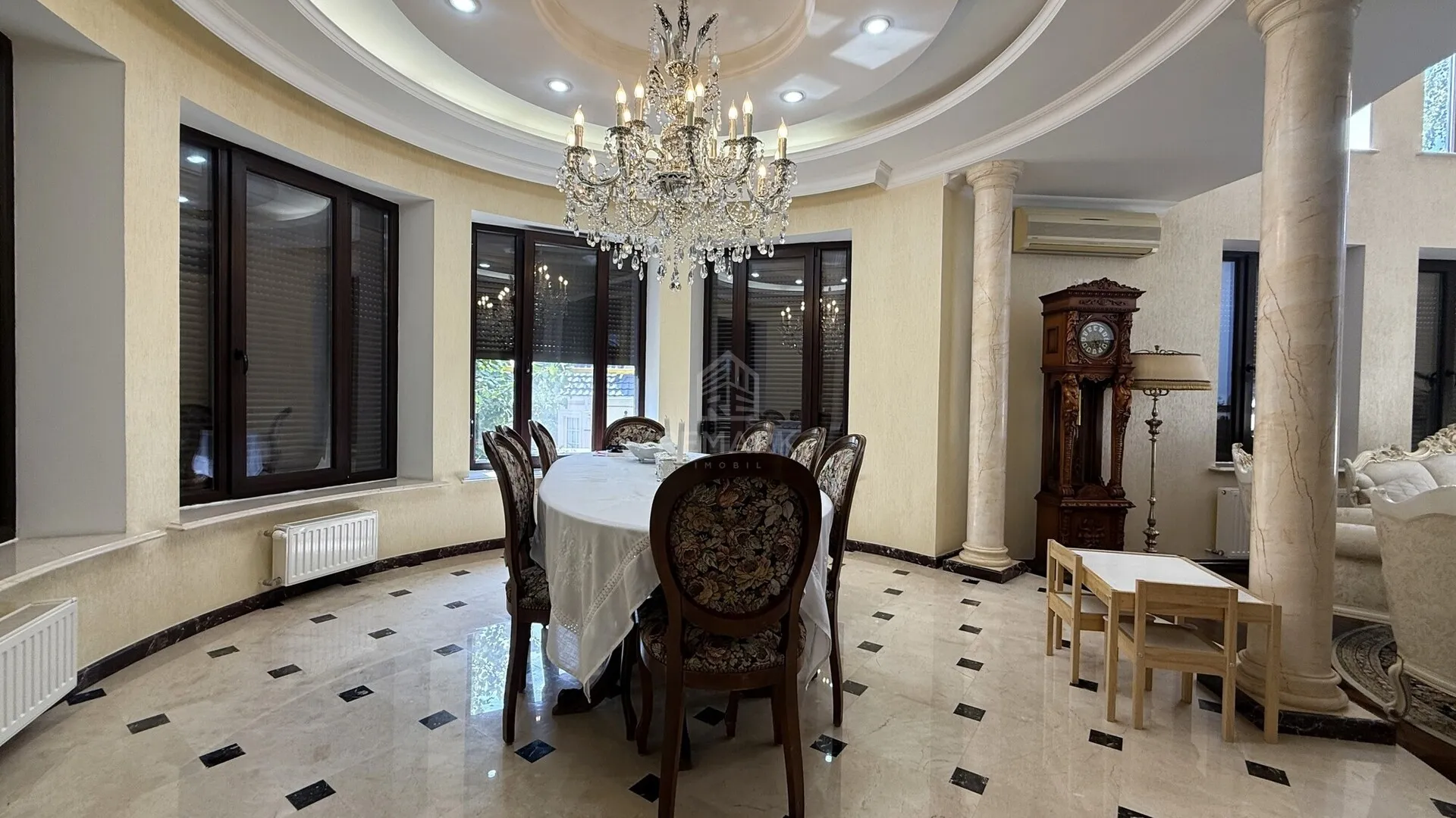 3-etaje casă, 3 camere, 500 m² — Imagine 4