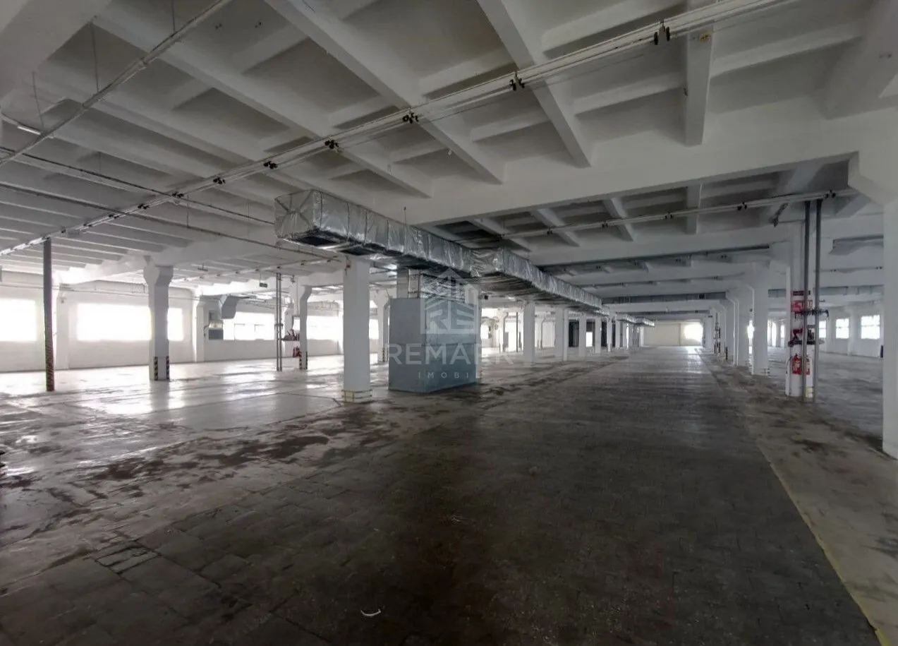 Spațiu comercial, 3 100 m² — Imagine 2