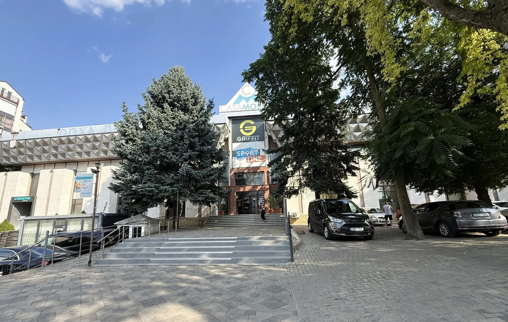 Spațiu comercial, 600 m² — Imagine 1