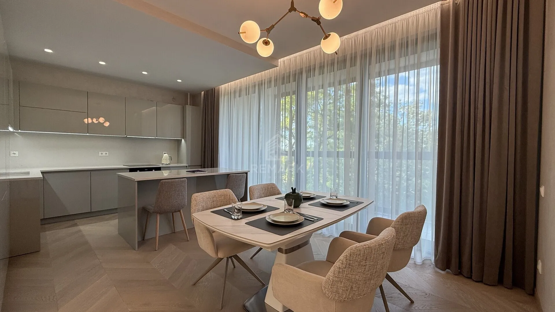 3-комнатная квартира, 135 м² — Изображение 2