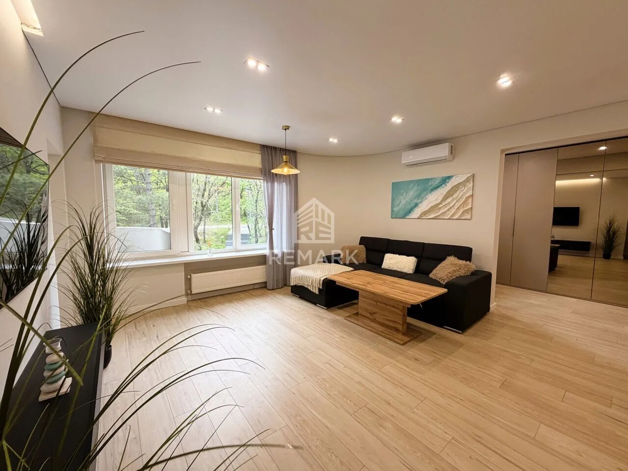3-camere apartament, 110 m² — Imagine 1