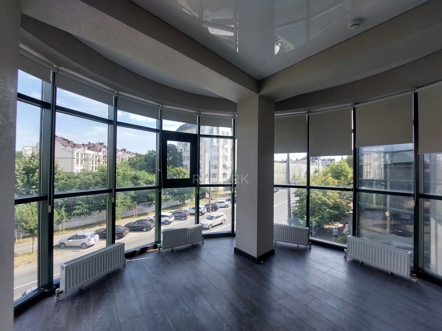 Office, 141 m² — Image 2