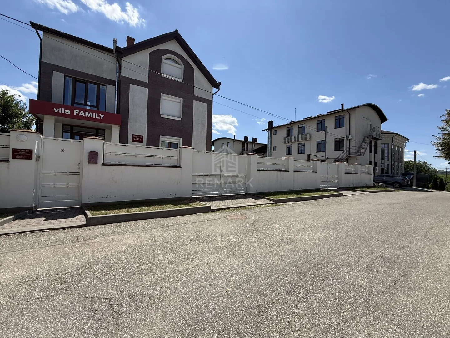 Commercial space, 330 m² — Image 1