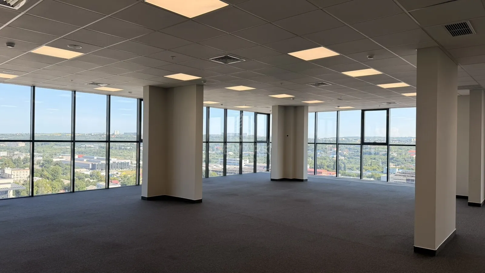Birou, 500 m² — Imagine 1