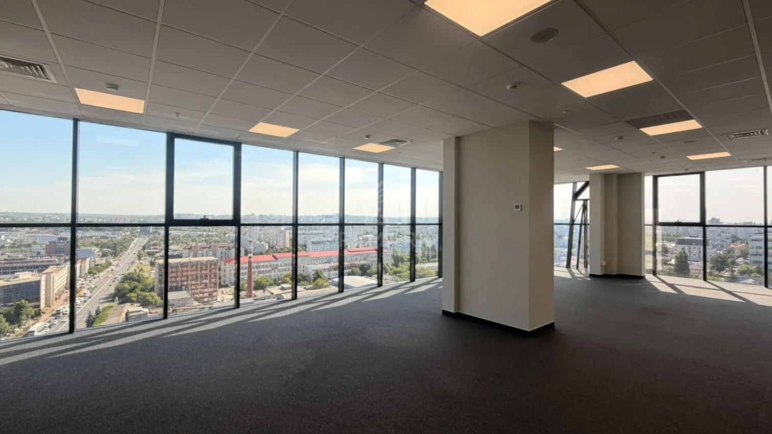 Birou, 500 m² — Imagine 3