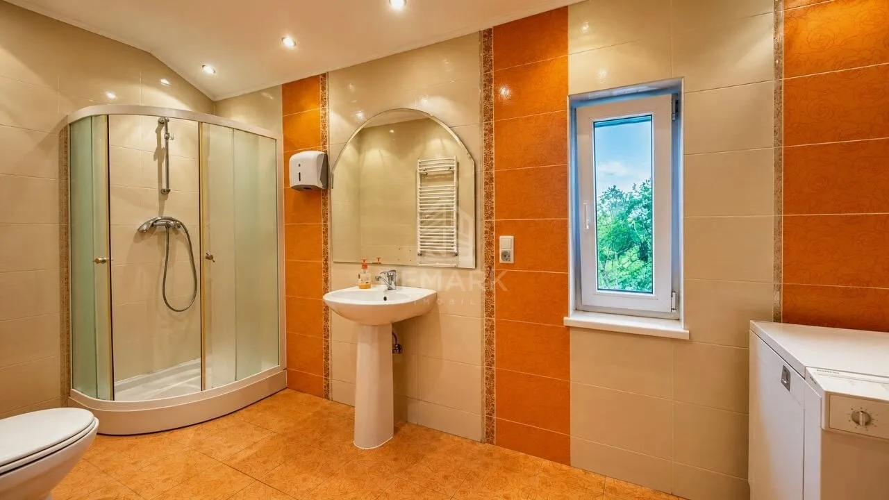 3-bedroom office, 90 m² — Image 4