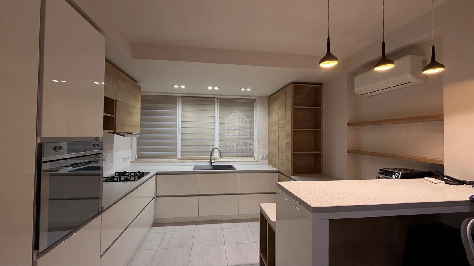 4-комнатная квартира, 140 м² — Изображение 2