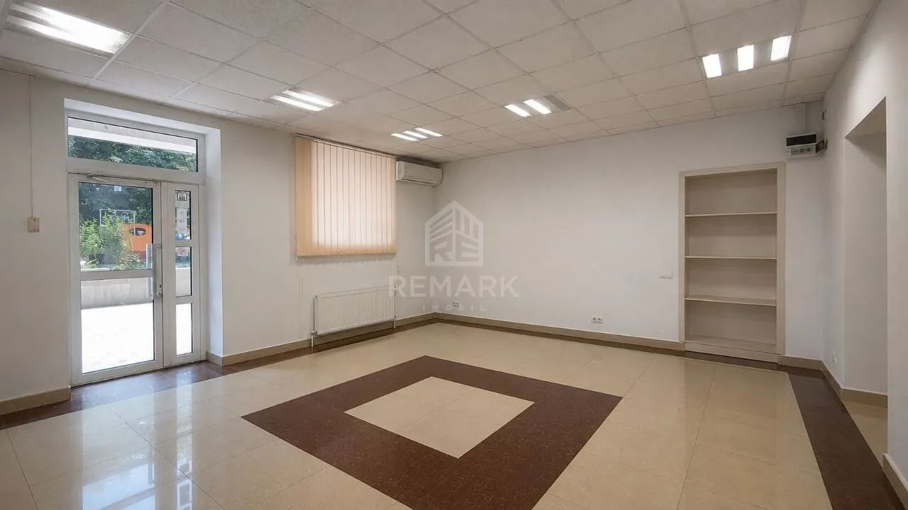 Spațiu comercial, 100 m² — Imagine 1