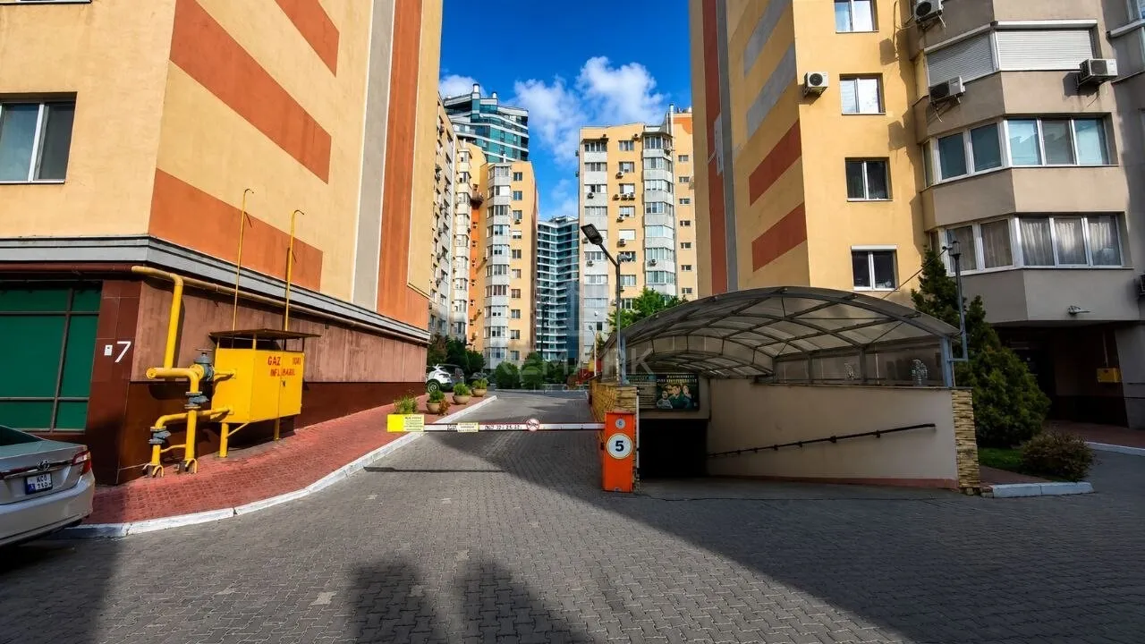 Commercial space, 17 m² — Image 1
