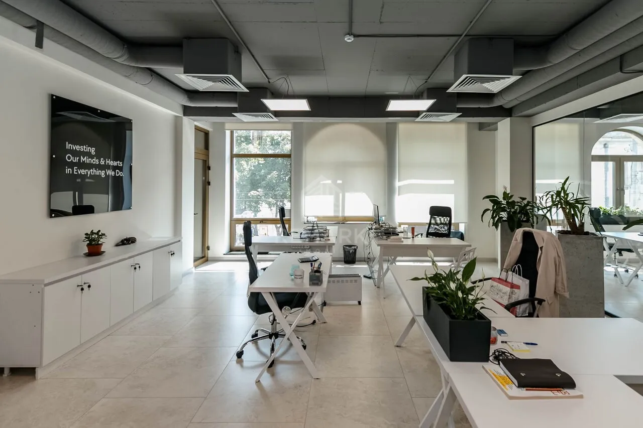 1-camere birou, 484 m² — Imagine 1