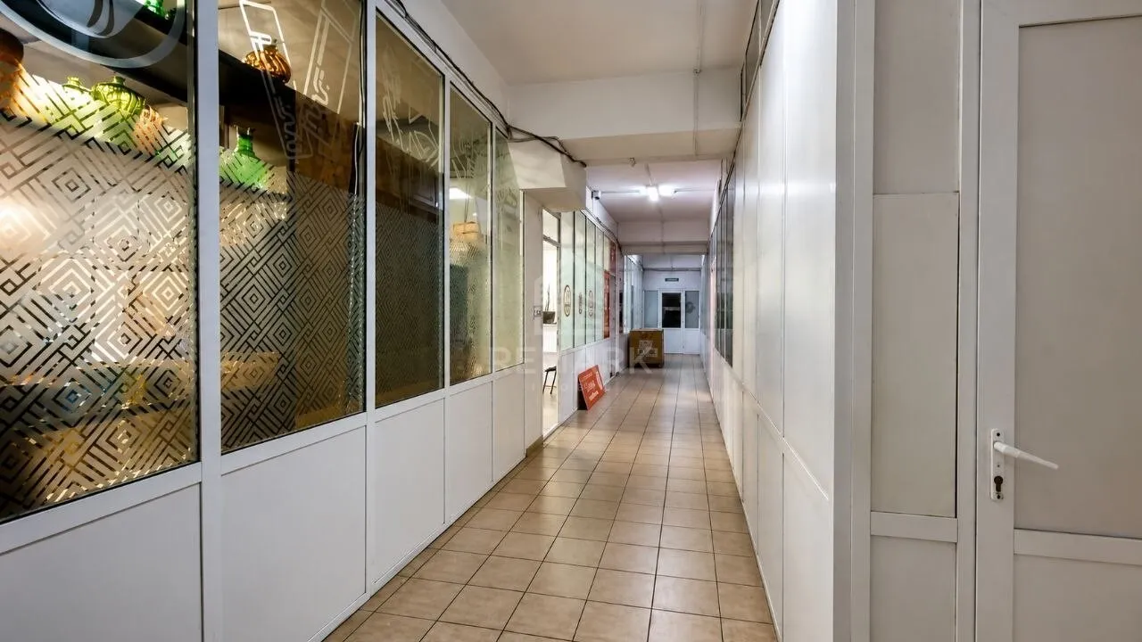 Birou, 605 m² — Imagine 4