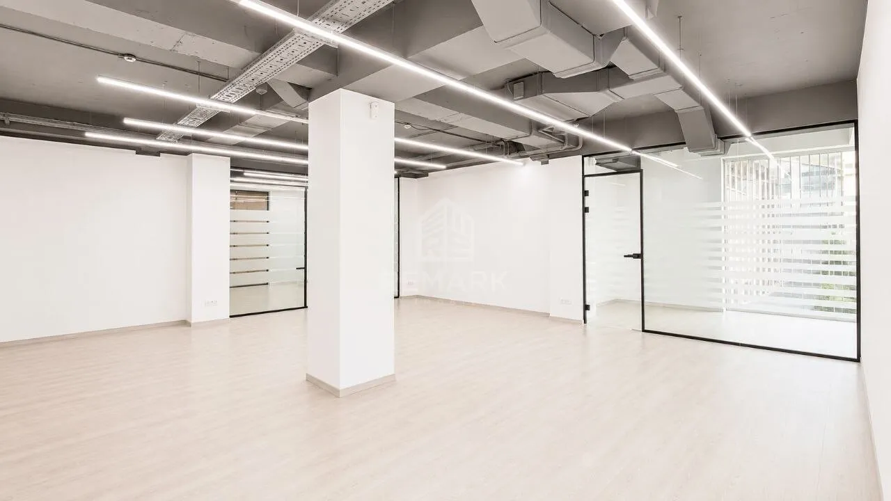 1-camere birou, 86 m² — Imagine 1