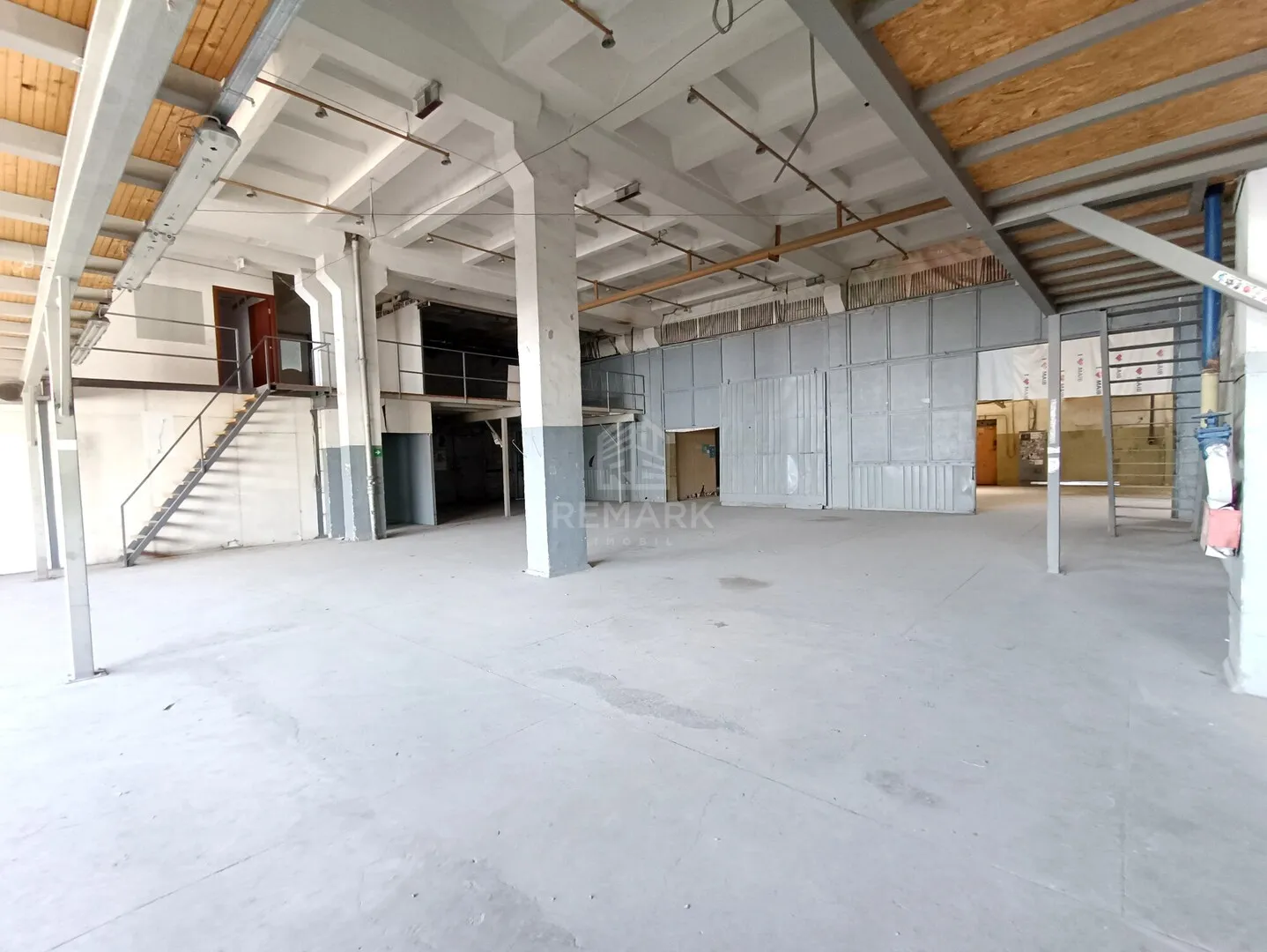 Spațiu comercial, 1 000 m² — Imagine 4