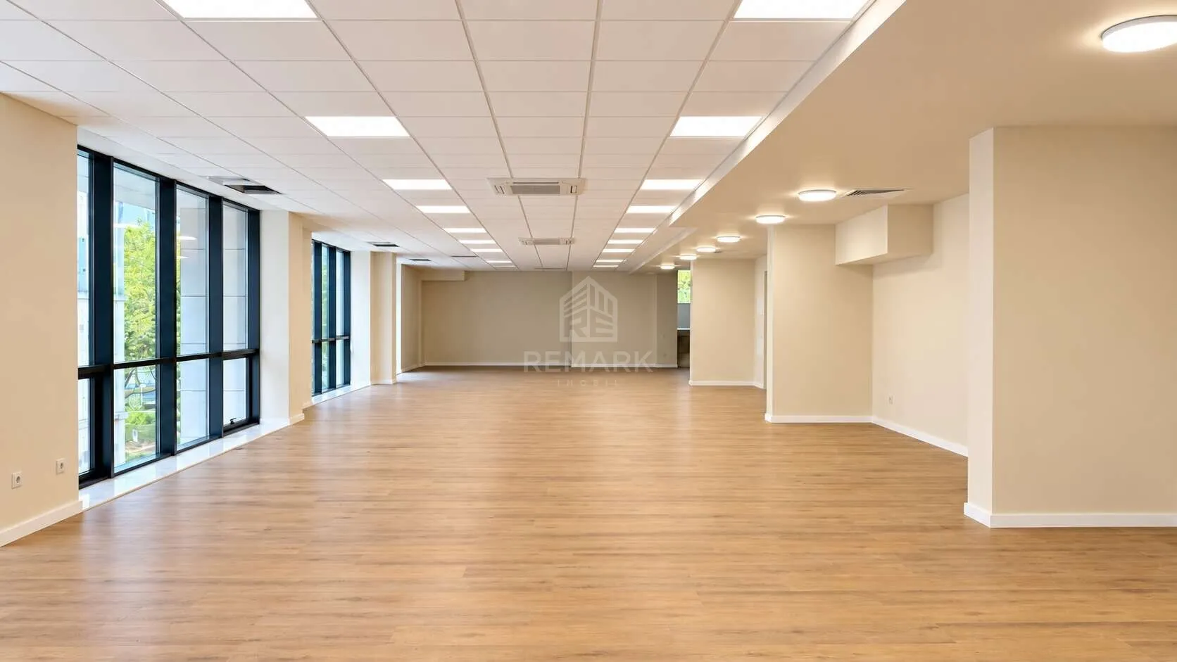 Birou, 134 m² — Imagine 2
