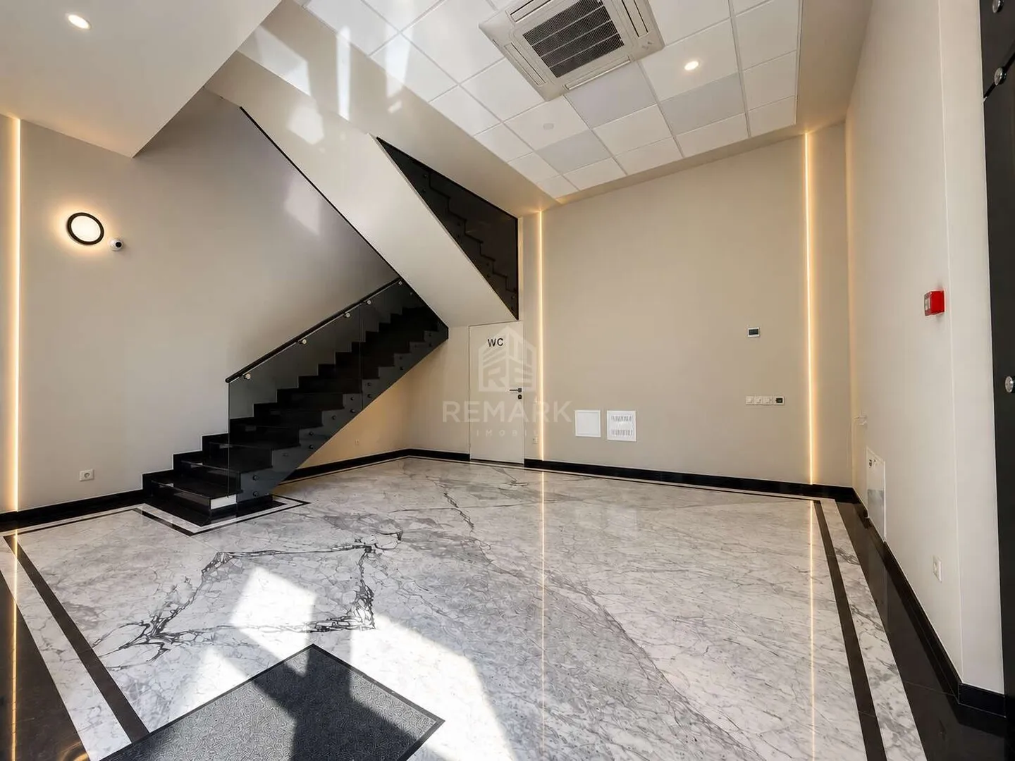 1-camere birou, 97 m² — Imagine 2