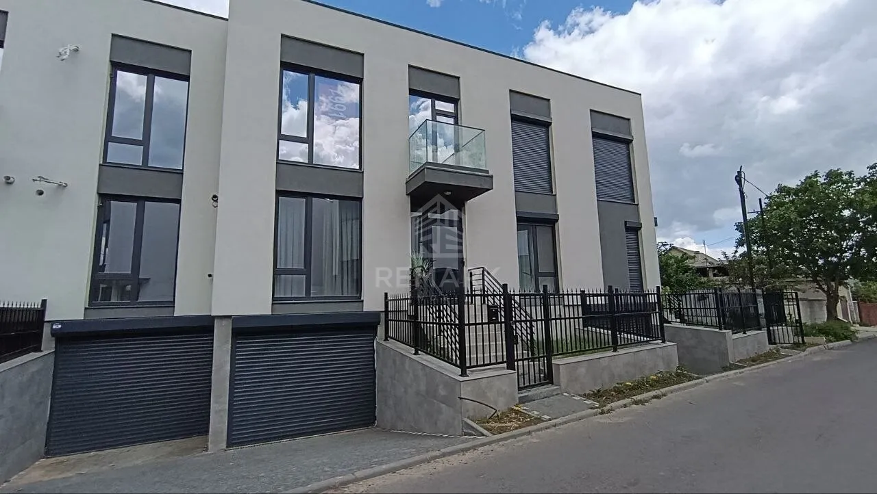 2-floor house, 4 rooms, 145 m² — Image 1