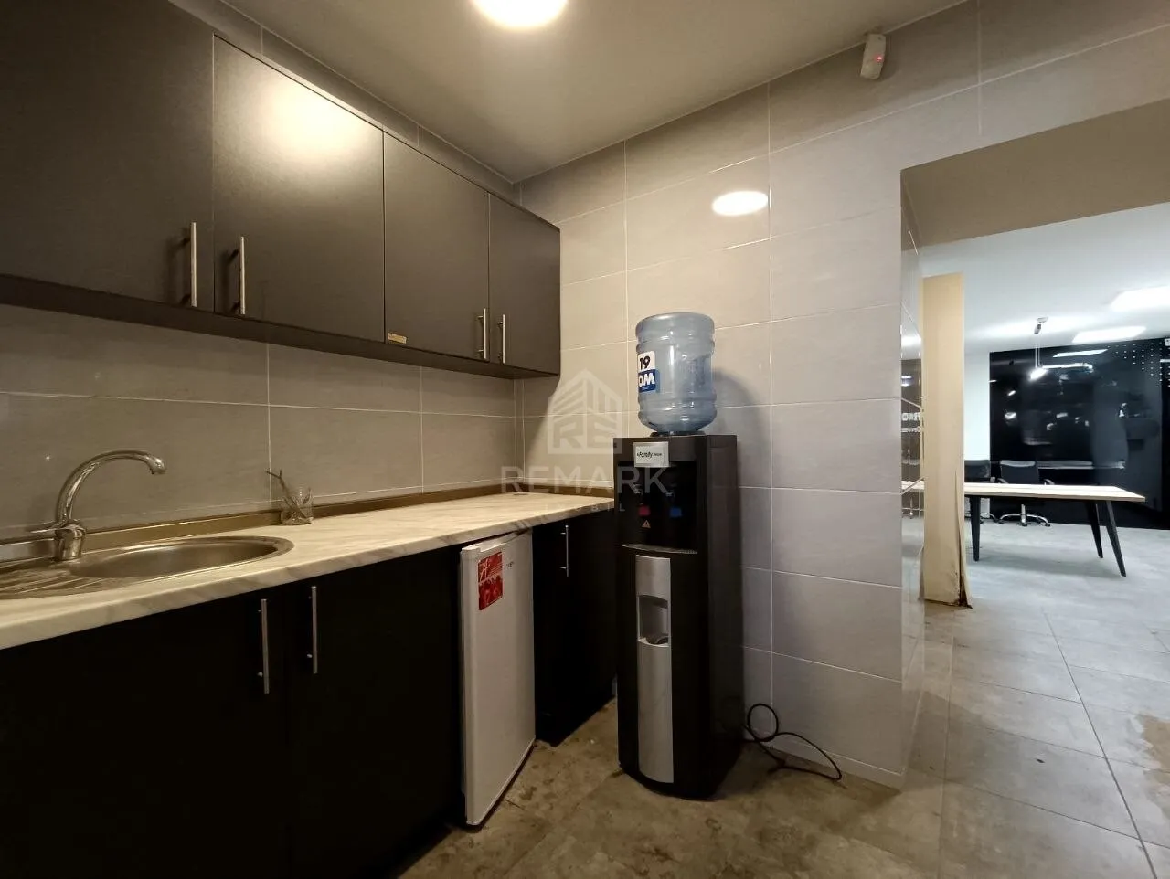 Spațiu comercial, 270 m² — Imagine 2