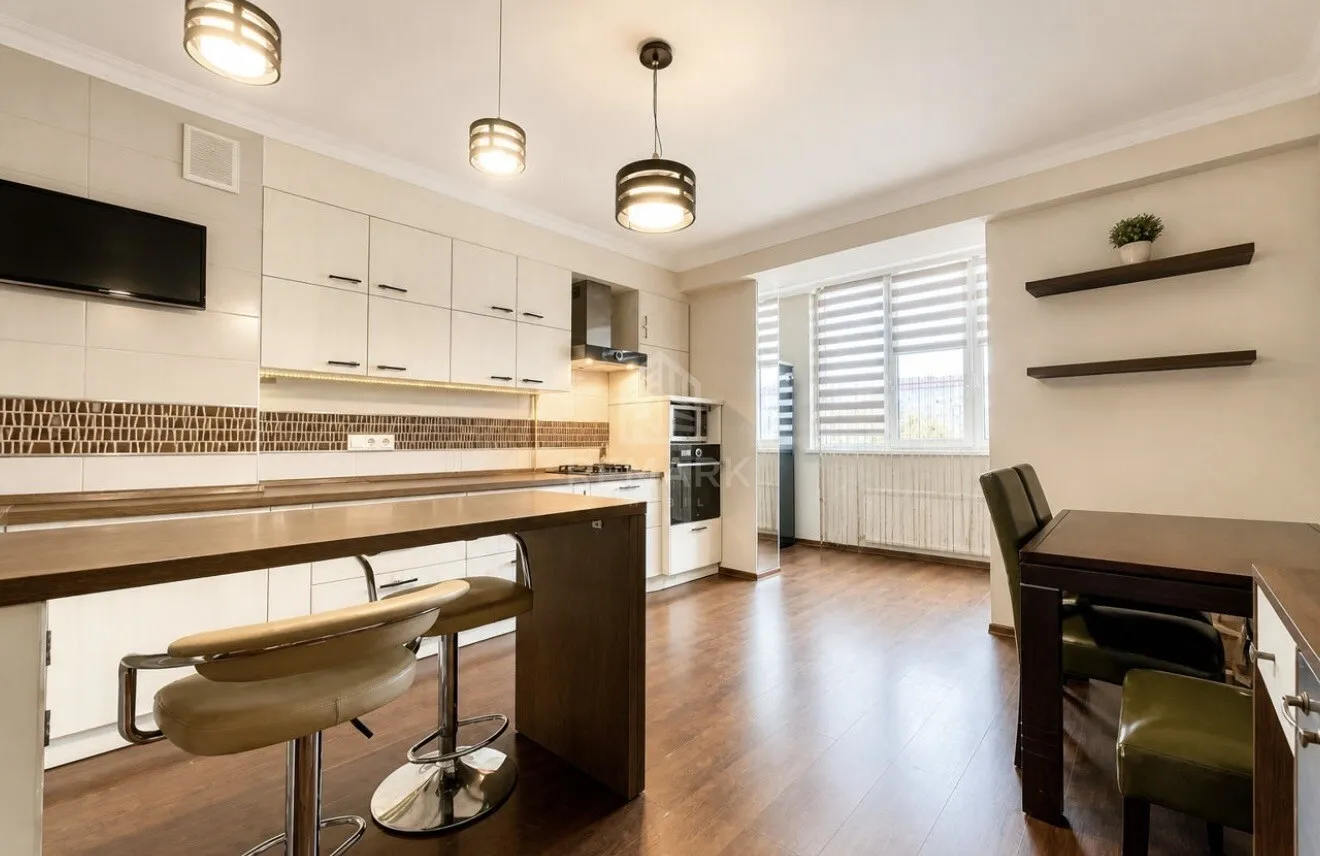 3-camere apartament, 114 m² — Imagine 1