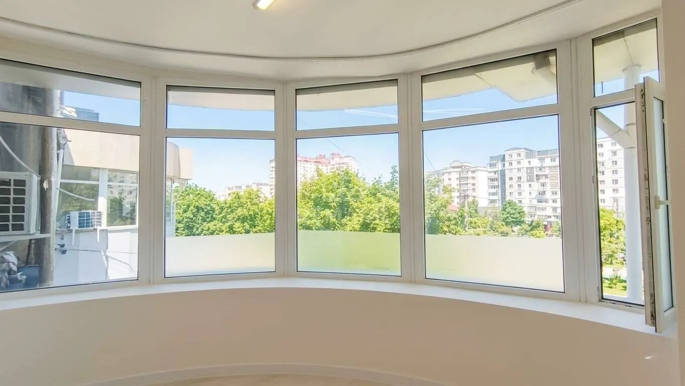 1-camere birou, 40 m² — Imagine 1
