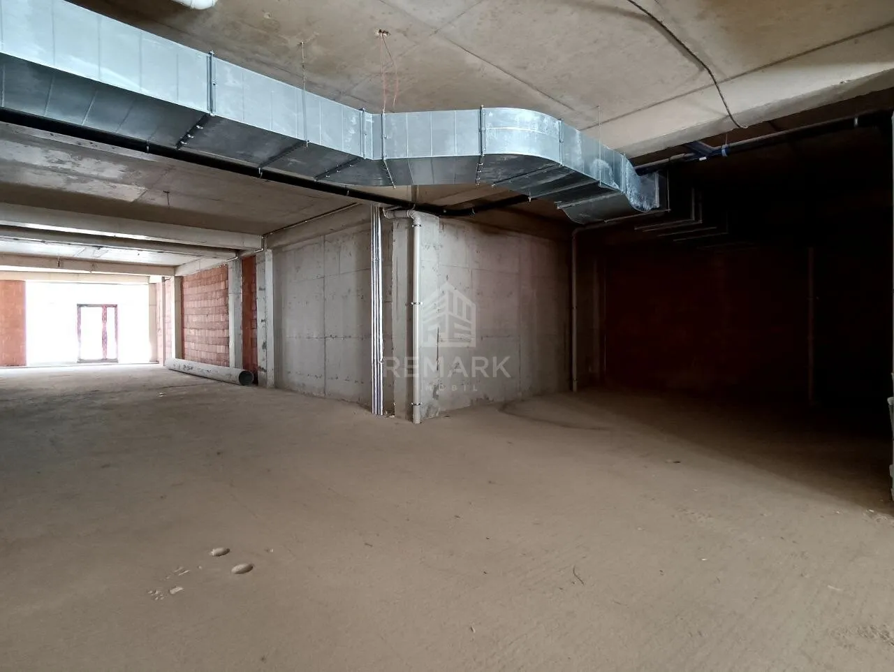 Spațiu comercial, 209 m² — Imagine 1