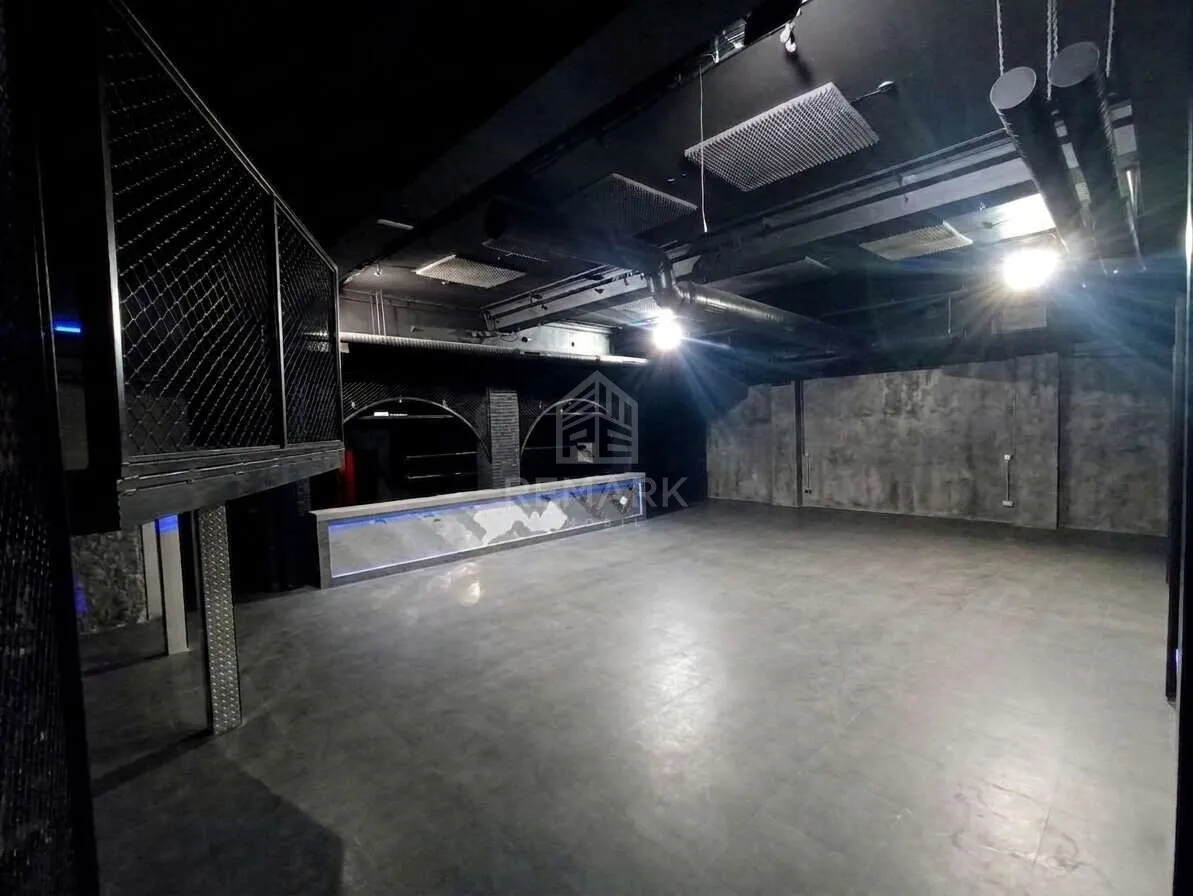 Commercial space, 730 m² — Image 4