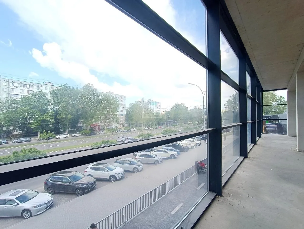 Spațiu comercial, 733 m² — Imagine 3