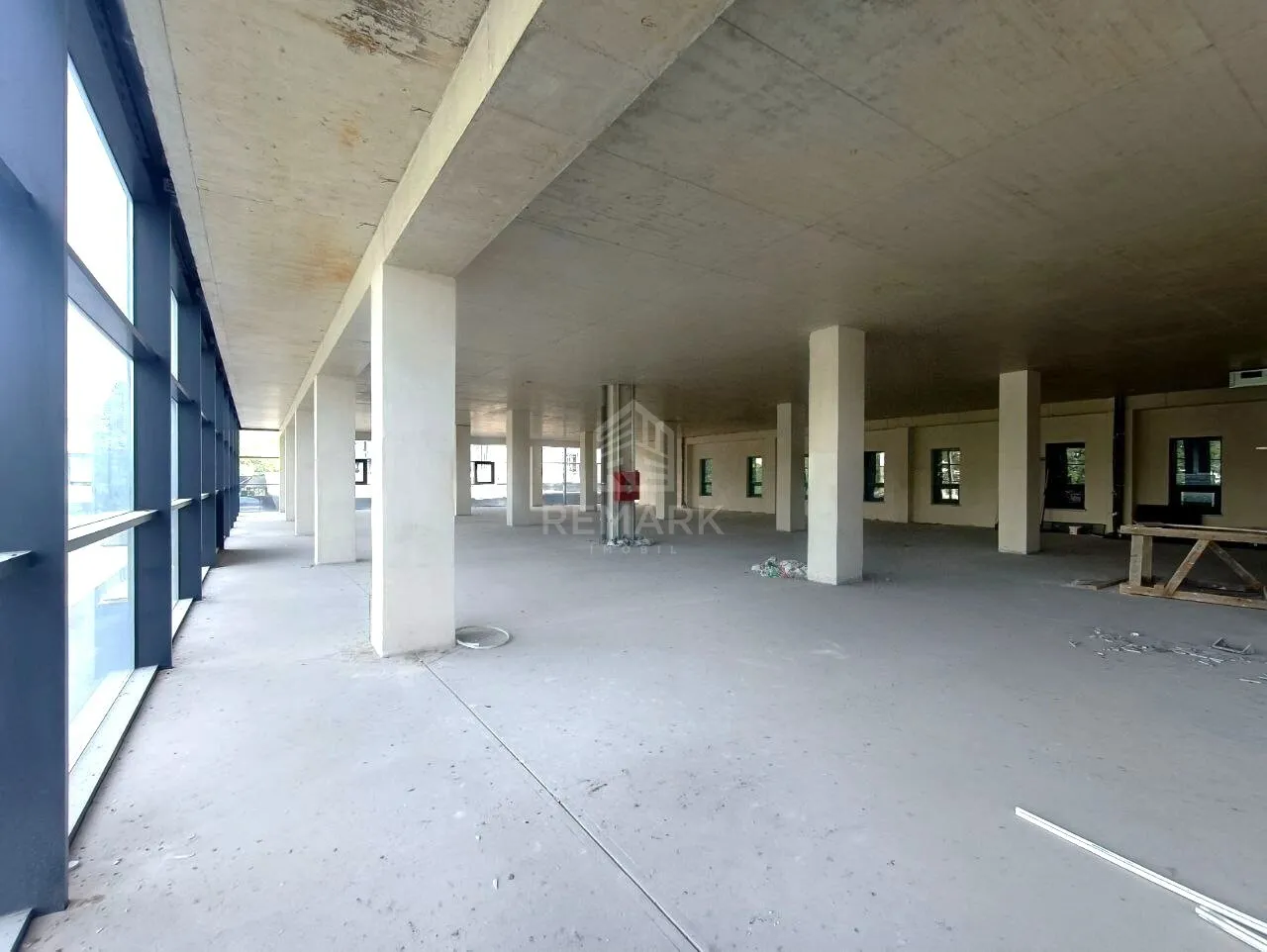 Spațiu comercial, 733 m² — Imagine 4