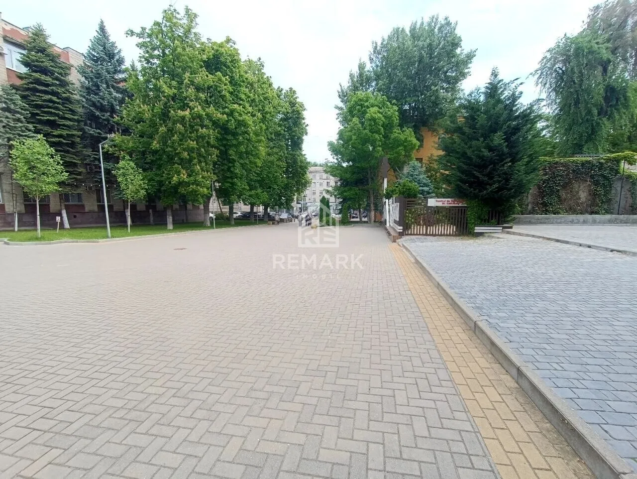 Spațiu comercial, 1 000 m² — Imagine 3
