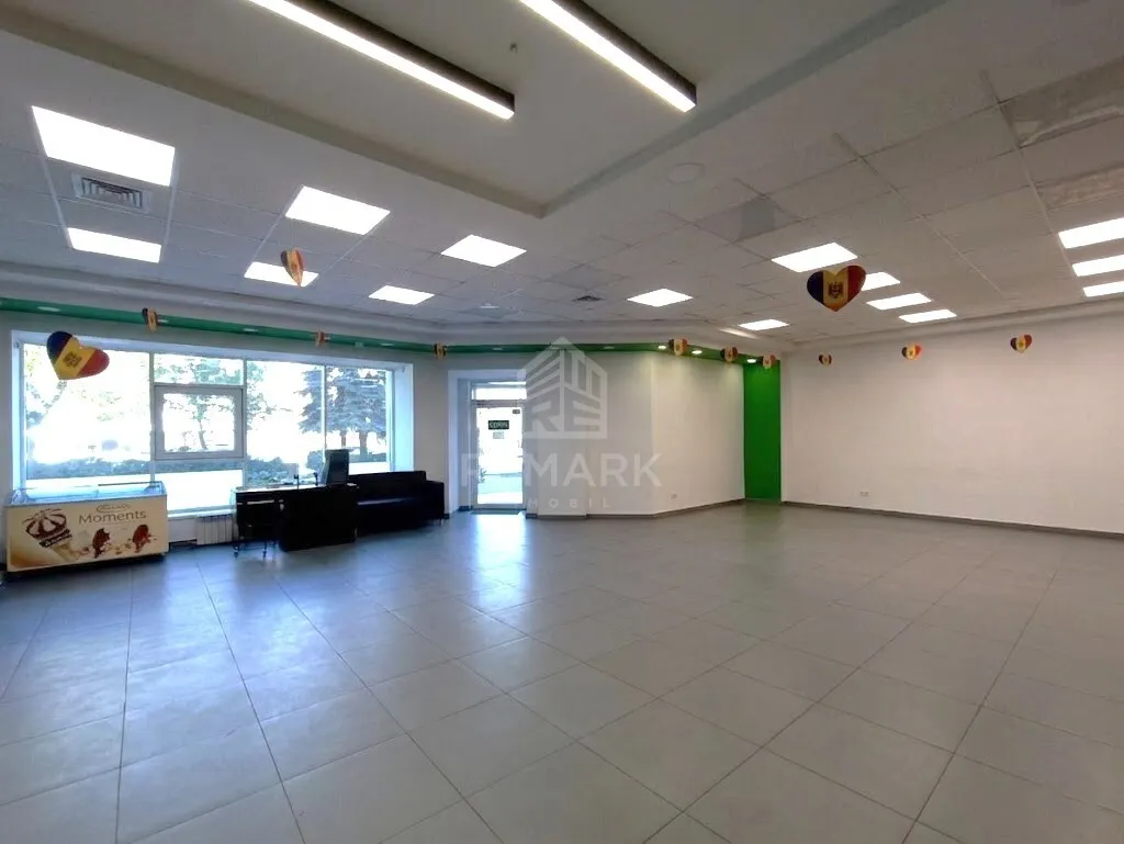 Spațiu comercial, 230 m² — Imagine 4