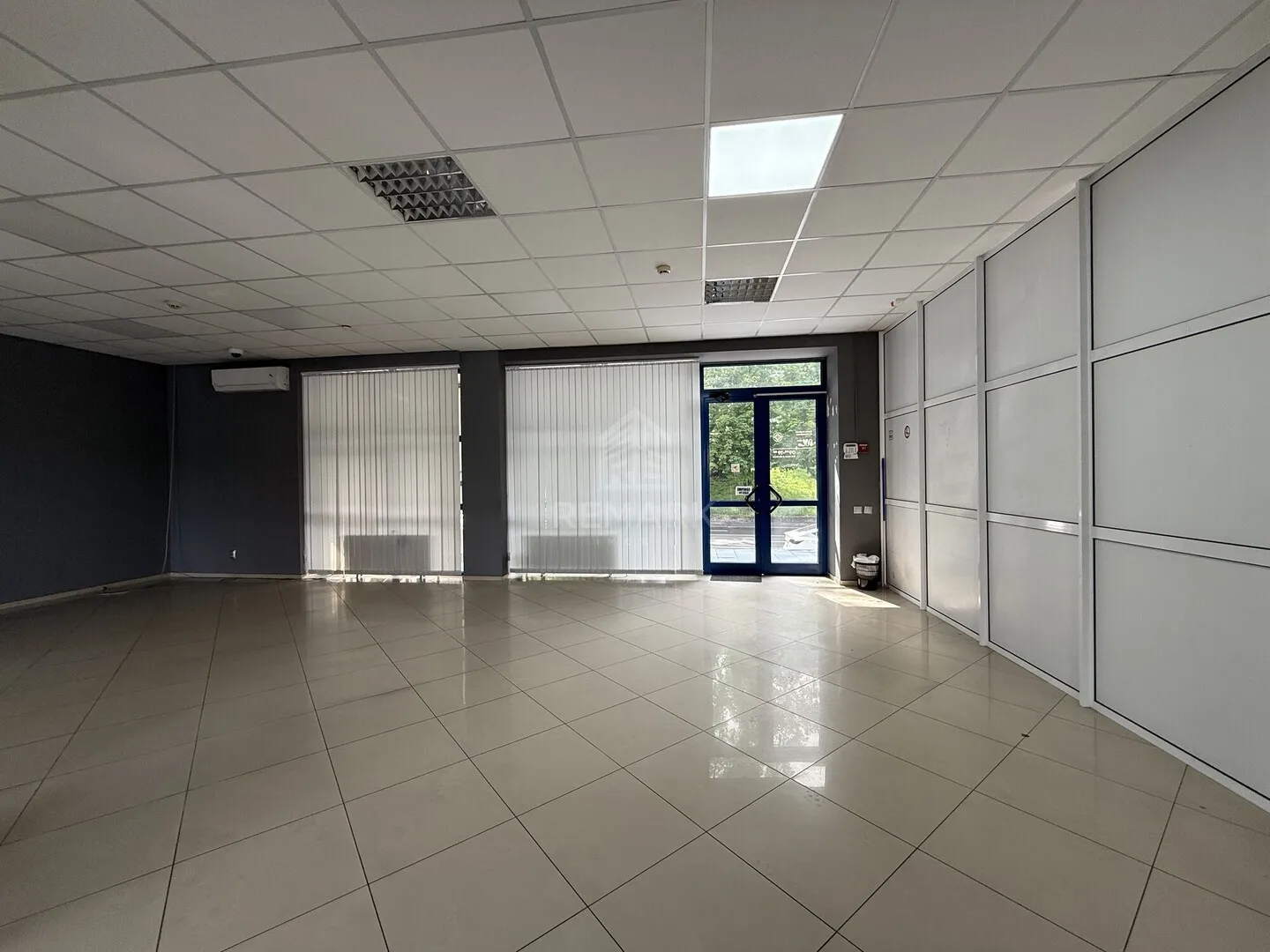 Spațiu comercial, 186 m² — Imagine 4