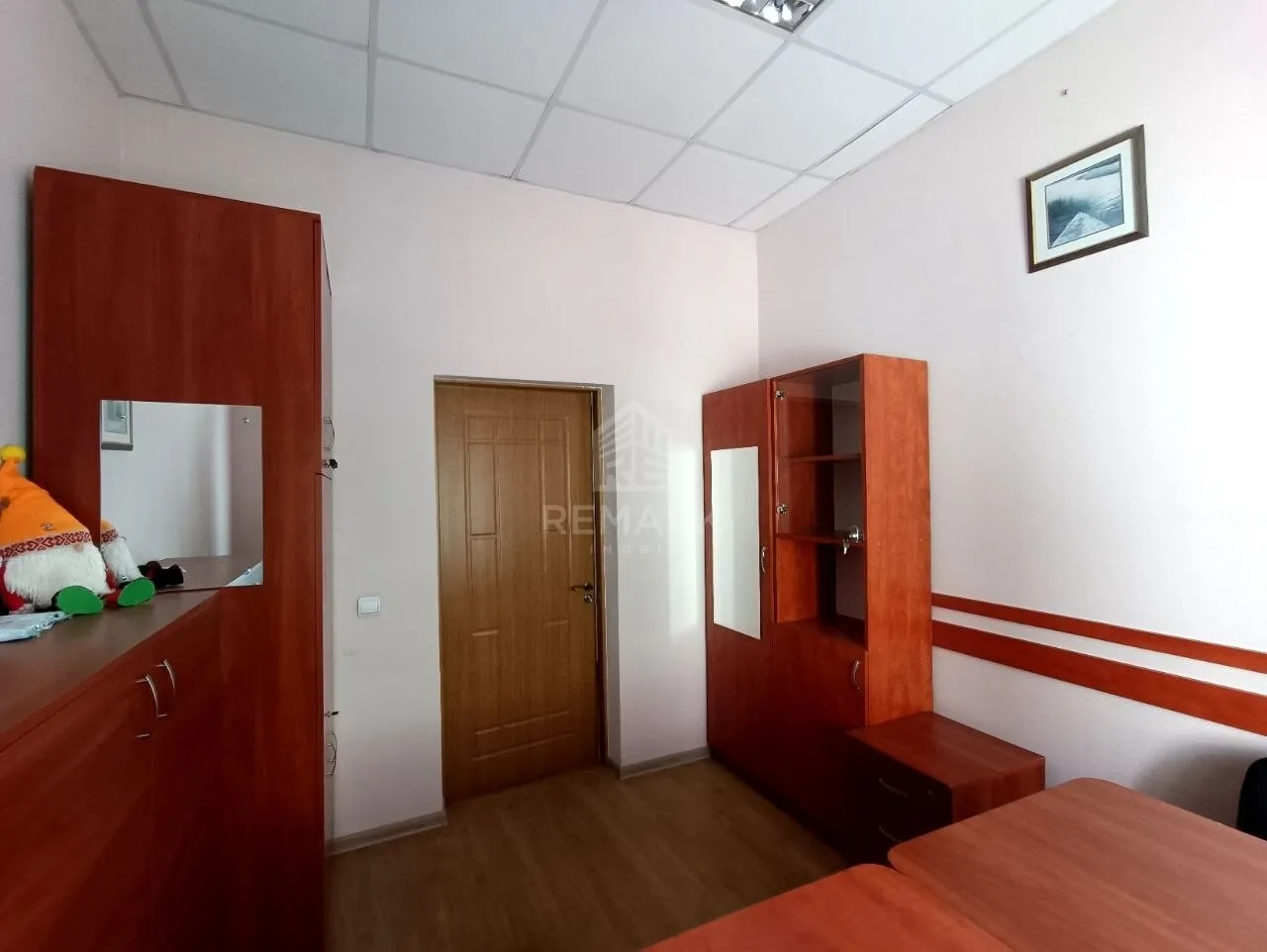 1-bedroom office, 240 m² — Image 4