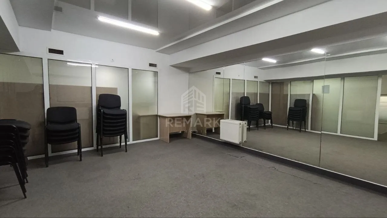 4-bedroom office, 90 m² — Image 2